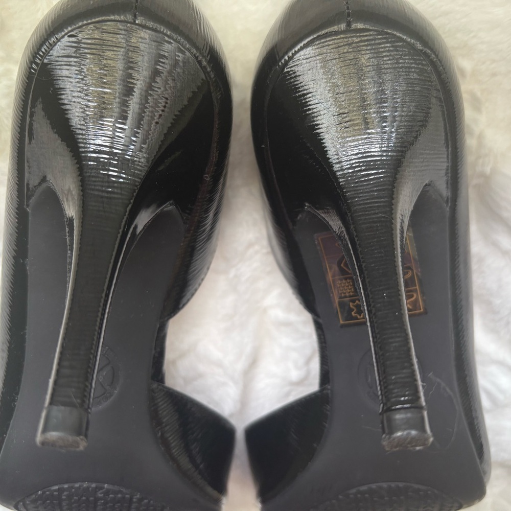 New Michael Kors Black Nathalie Flex
Crafted leather pumps sleek stiletto heel - Picture 6 of 13